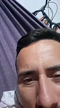 Snapshot of luissilva0071 chatting on 01.30.25 luissilva0071 online show from 01.30.25