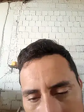 Snapshot of luissilva0071 chatting on 02.02.25 luissilva0071 online show from 02.02.25