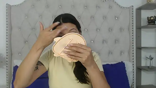 Snapshot of Abril_Squirt chatting on 07.01.26 Abril Squirt online show from 07.01.26