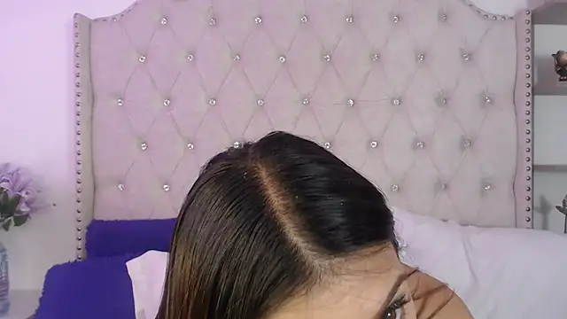 Snapshot of Abril_Squirt chatting on 07.28.26 Abril Squirt online show from 07.28.26