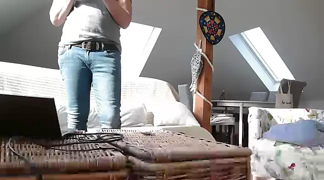 Snapshot of maxmueller321 chatting on 03.23.25 maxmueller321 online show from 03.23.25