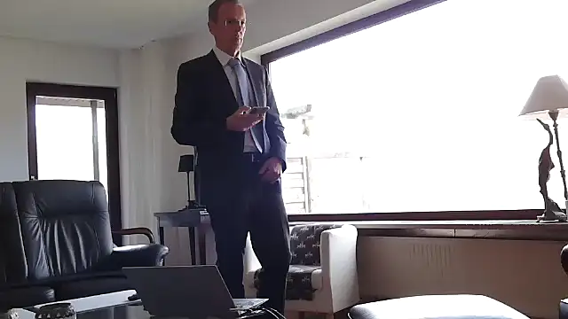 maxmueller321 online show from 04.20.26