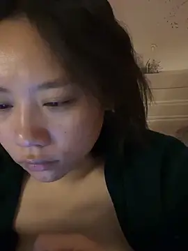 Snapshot of Eliza-E chatting on 02.02.26 Eliza-E online show from 02.02.26