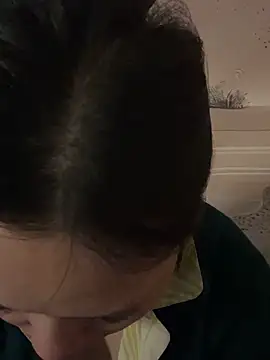 Snapshot of Eliza-E chatting on 02.11.26 Eliza-E online show from 02.11.26