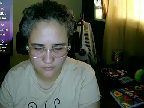 Snapshot of lolalicious_758 chatting on 09.24.25 lolalicious 758 online show from 09.24.25