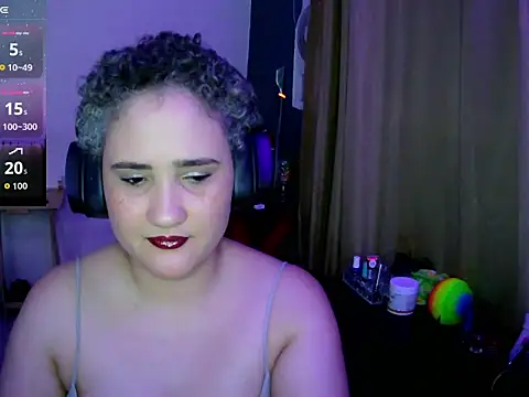 Snapshot of lolalicious_758 chatting on 11.16.25 lolalicious 758 online show from 11.16.25