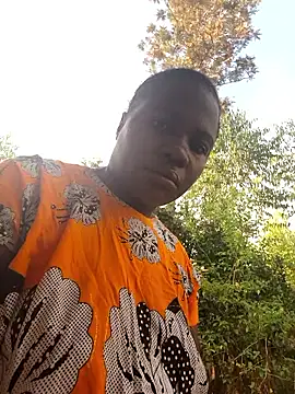 missarpie online show from 10.15.25