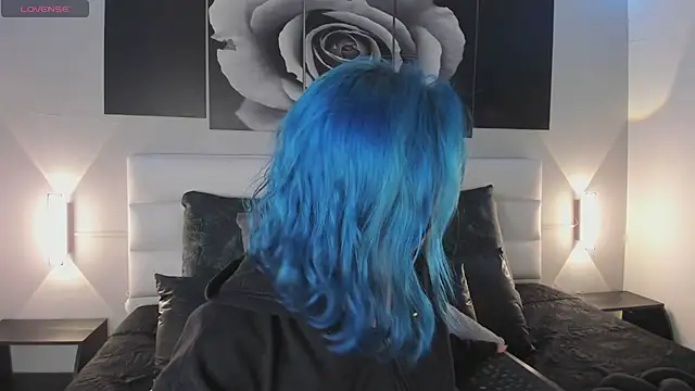 sofi bakerr online show from 10.02.25