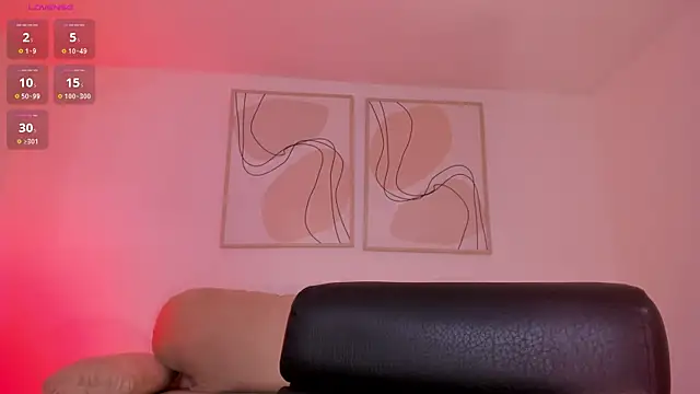 HannaConnor  online show from 09.27.25