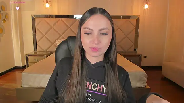 AliceHarper  online show from 02.18.25