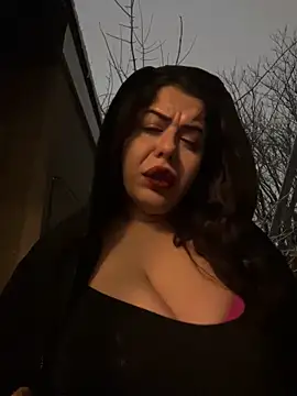 holyeroticss online show from 02.16.25