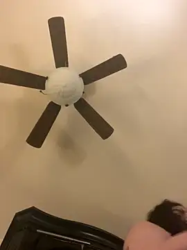 holyeroticss online show from 10.08.25