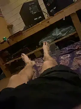 Snapshot of feetlover3611 chatting on 03.14.25 feetlover3611 online show from 03.14.25