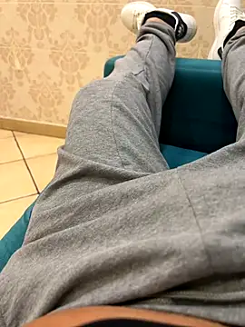 Snapshot of Teloficco chatting on 12.07.24 Teloficco online show from 12.07.24