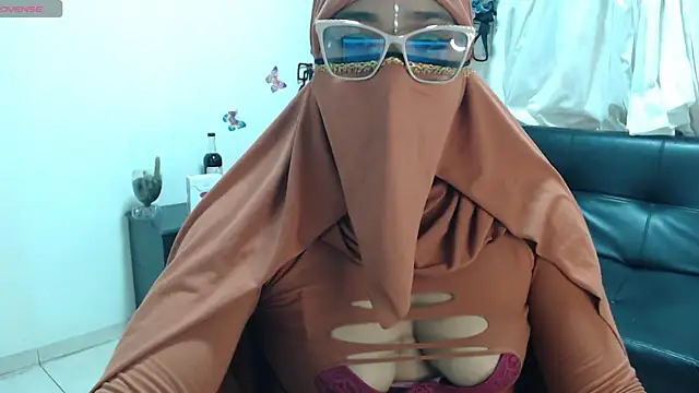 Aaliyah brown online show from 01.12.25