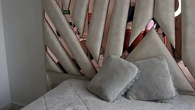 Rebecca 055 online show from 04.24.26