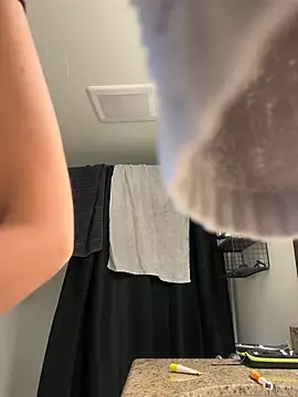 Snapshot of jungleangel chatting on 03.21.25 jungleangel online show from 03.21.25