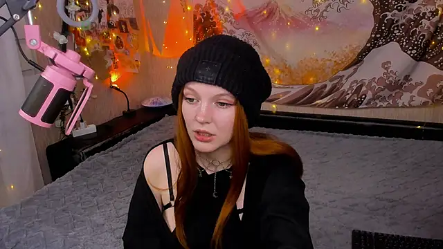 Snapshot of meowmeowpa chatting on 02.14.25 meowmeowpa online show from 02.14.25