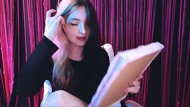 Snapshot of Avi_Nile chatting on 02.18.25 Avi Nile online show from 02.18.25