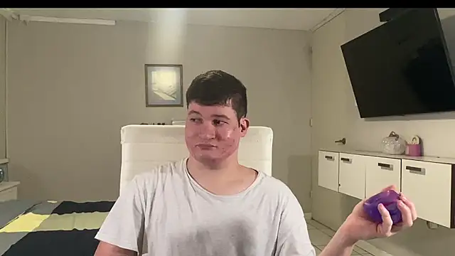 Lorenzo hernandez online show from 11.12.25