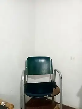 Snapshot of Mrdetonador chatting on 10.28.25 Mrdetonador online show from 10.28.25