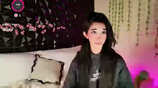 Snapshot of Finibondi chatting on 10.15.25 Finibondi online show from 10.15.25