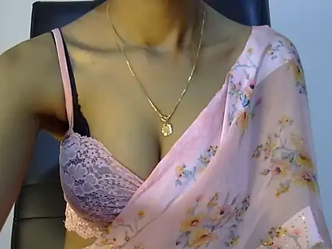 lola-   online show from 12.12.24