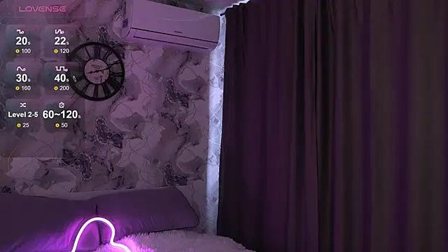 Snapshot of Your_Sweet_Julia chatting on 01.23.25 Your Sweet Julia online show from 01.23.25