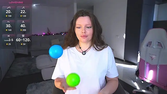 Snapshot of Your_Sweet_Julia chatting on 03.24.26 Your Sweet Julia online show from 03.24.26