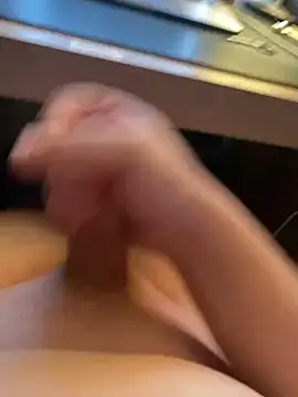 Snapshot of bigschlong290 chatting on 02.11.25 bigschlong290 online show from 02.11.25