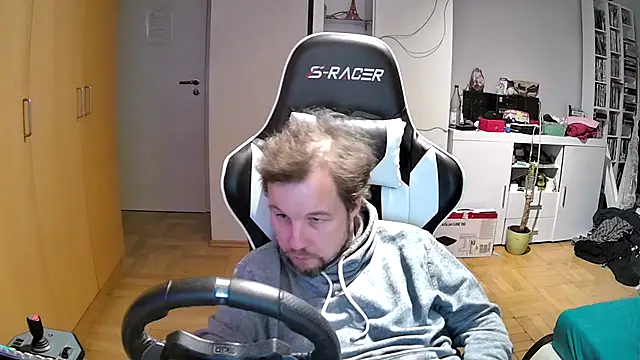 larsgessner30 online show from 10.23.25