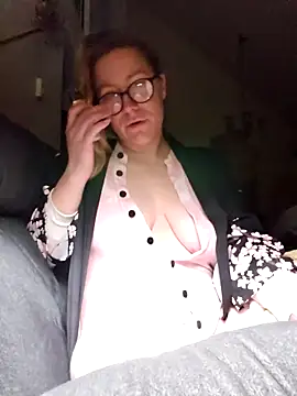 Paynted Lady online show from 11.23.25