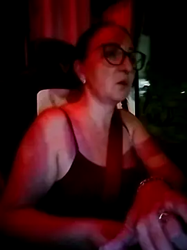 cuplubijoanna online show from 11.22.25