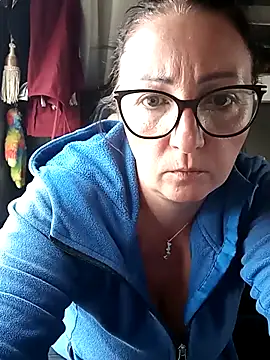 cuplubijoanna online show from 11.22.25