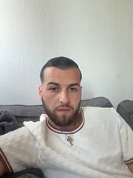 lucasb17 online show from 04.18.26