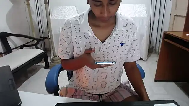 yohatinelly07 online show from 11.30.25