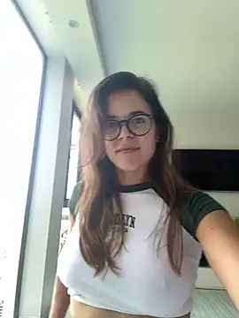 Snapshot of JuicyFruits93 chatting on 02.16.25 JuicyFruits93 online show from 02.16.25