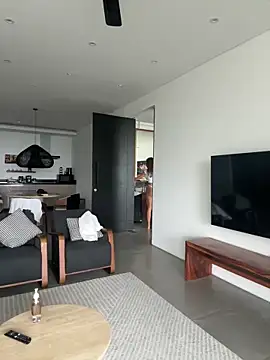 Snapshot of JuicyFruits93 chatting on 10.26.25 JuicyFruits93 online show from 10.26.25