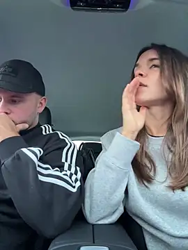 Snapshot of JuicyFruits93 chatting on 12.19.25 JuicyFruits93 online show from 12.19.25