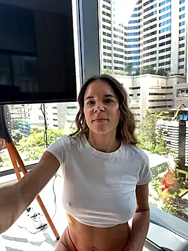 Snapshot of JuicyFruits93 chatting on 01.07.26 JuicyFruits93 online show from 01.07.26