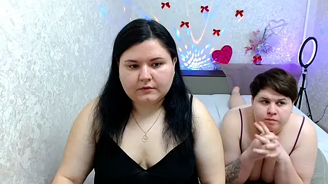 Snapshot of BeckyAndHellen chatting on 02.05.25 BeckyAndHellen online show from 02.05.25