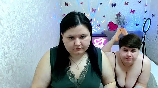 Snapshot of BeckyAndHellen chatting on 03.18.25 BeckyAndHellen online show from 03.18.25