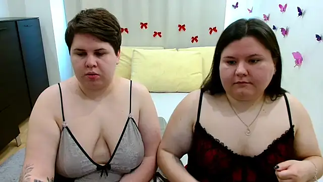 Snapshot of BeckyAndHellen chatting on 10.15.25 BeckyAndHellen online show from 10.15.25