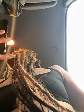 Shuggabutt online show from 09.28.25