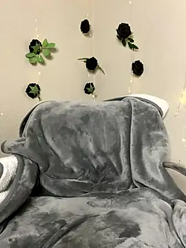 Shuggabutt online show from 10.03.25