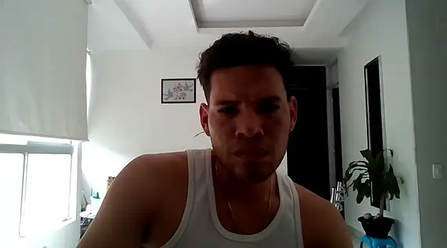 Snapshot of kinke31 chatting on 01.10.25 kinke31 online show from 01.10.25