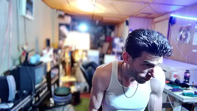 Snapshot of savageconfidence chatting on 10.06.25 savageconfidence online show from 10.06.25