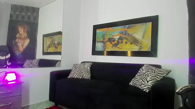 Snapshot of Loremhotsex chatting on 09.20.25 Loremhotsex online show from 09.20.25