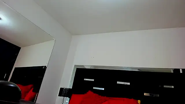 Snapshot of Loremhotsex chatting on 09.27.25 Loremhotsex online show from 09.27.25