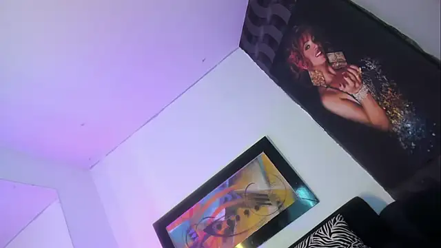 Snapshot of Loremhotsex chatting on 10.08.25 Loremhotsex online show from 10.08.25